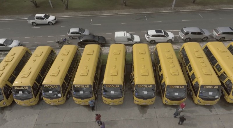 Estado destina R$ 90 milhões aos municípios baianos para o transporte escolar