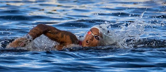 Baiana Ana Marcela Cunha conquista medalha de ouro na maratona aquática da Olimpíada de Tóquio