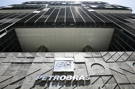 Indicado de Renan causa tensão em reunião da Petrobrás