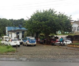 Grupo invade delegacia e mata dois presos em cidade na região sul da Bahia