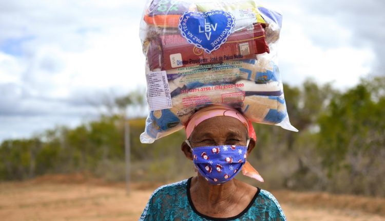 Caminhão da Solidariedade entrega mais de 27 toneladas de alimentos às famílias do Sertão Baiano