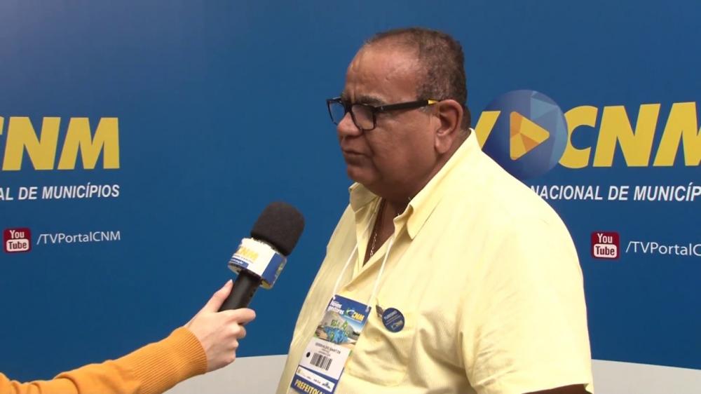 Em Brasília, prefeito de Jeremoabo solicita junto a Funasa pedido de 500 casas pelo programa Casa de Barro