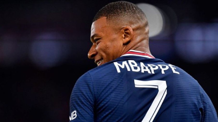 PSG aceita proposta e Mbappé será jogador do Real Madrid