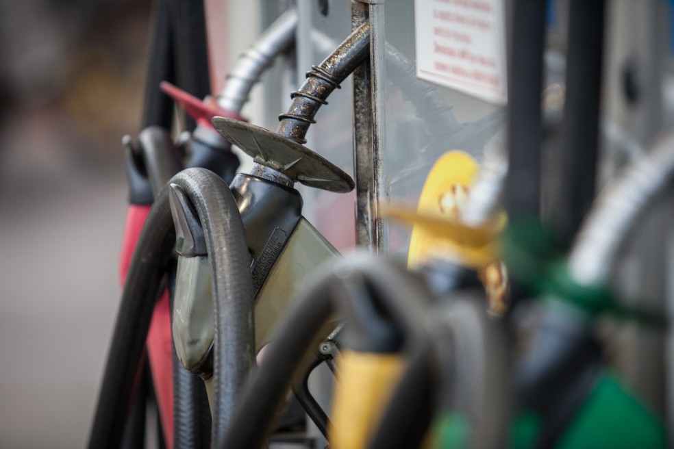 Preço médio da gasolina sobe pela 6ª semana consecutiva nos postos