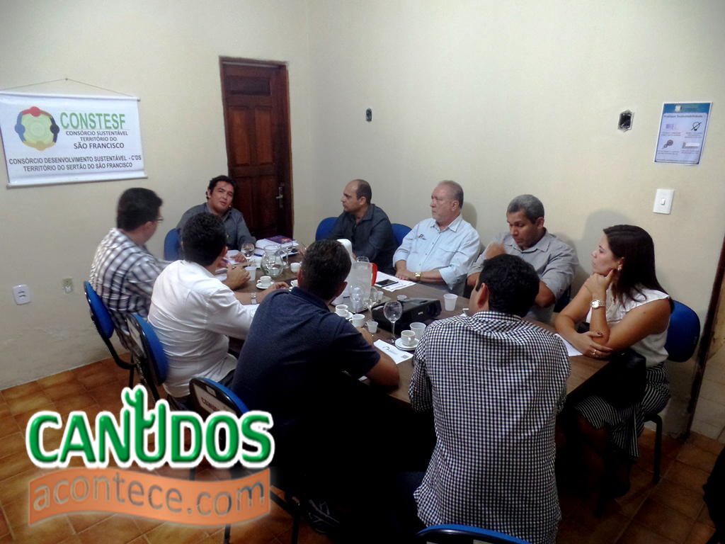 Prefeitos do Território do Sertão do São Francisco discutem recuperação, manutenção e uso de máquinas pertencentes ao Constesf 