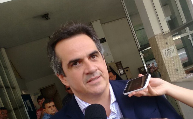 Ciro chama Paulo Roberto de bandido: 