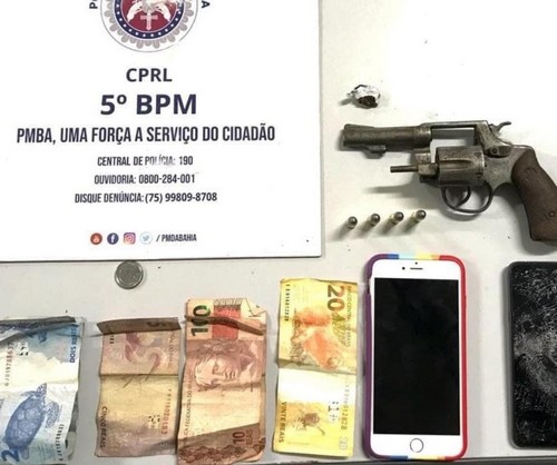Dupla é presa ao ser flagrada portando drogas e arma de fogo, em Euclides da Cunha-BA