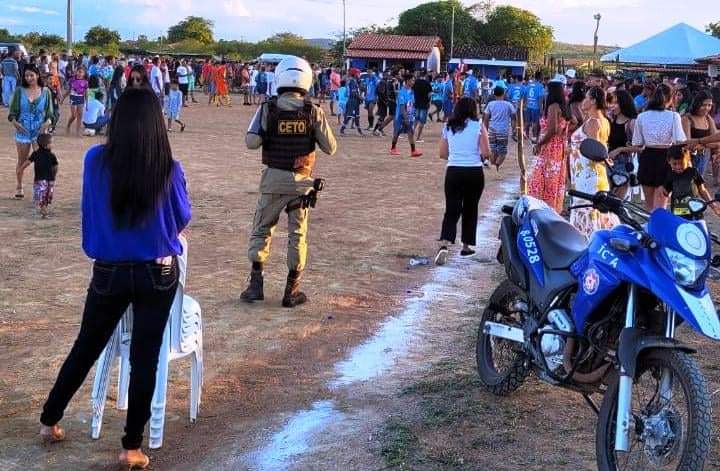 Povoado de Santo Antônio vira notícia em sites da Bahia, Festa paredão com cerca de 2 mil pessoas é encerrada.