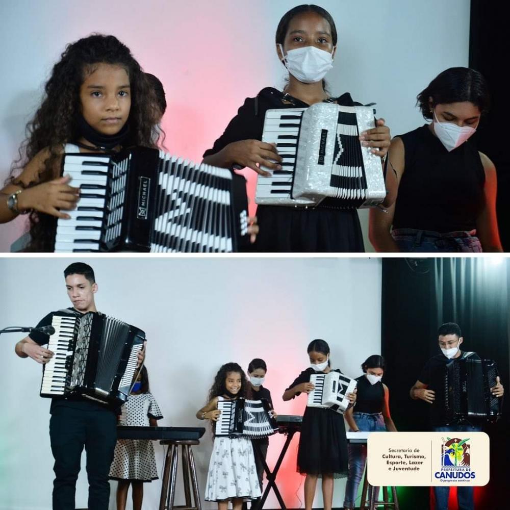 No último sábado (20), a Prefeitura de Canudos, através da Secretaria de Cultura, Turismo, Esporte, Lazer e Juventude, realizou o evento que trouxe os resultados das amostras das oficinas do projeto CulturaÊ.