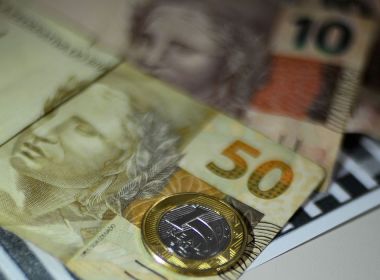 Auxílio Brasil de R$ 400 deve começar a ser pago em dezembro a 17 milhões de famílias