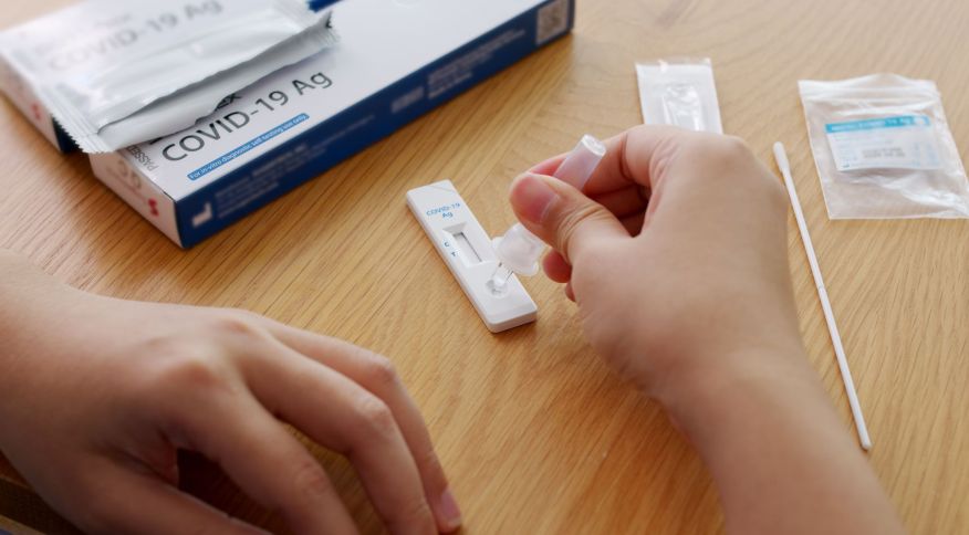 Anvisa aprova uso e comercialização de autoteste para covid-19