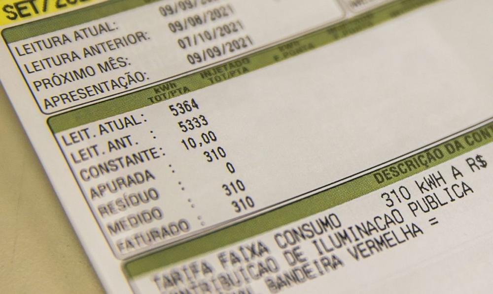 Conta de luz de consumidores com baixa renda terá bandeira verde em fevereiro