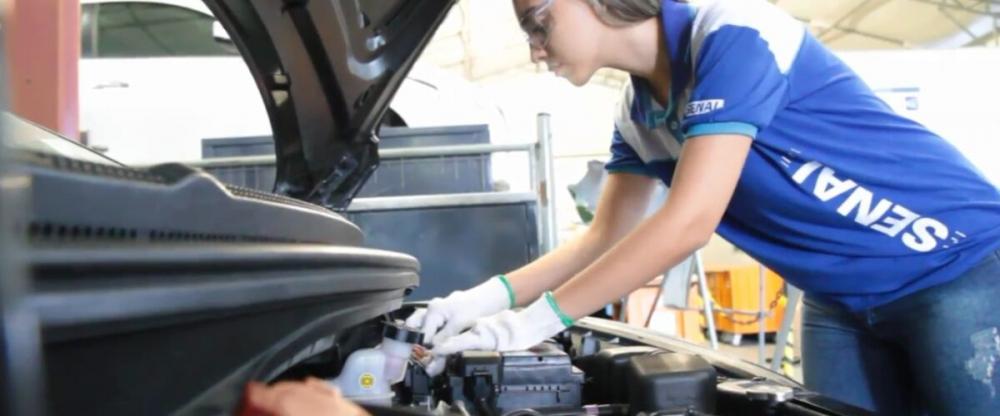 SENAI-PE oferece 370 bolsas de estudos gratuitas para cursos técnicos
