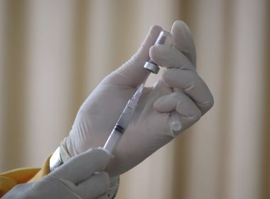 Estudo aponta que curados da Covid-19 que se vacinam adquirem superimunidade