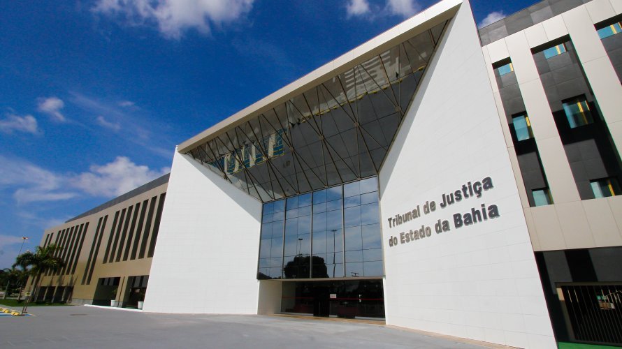 TJ-BA aprova proposta de projeto de lei para reajustar salário de servidores em 4%