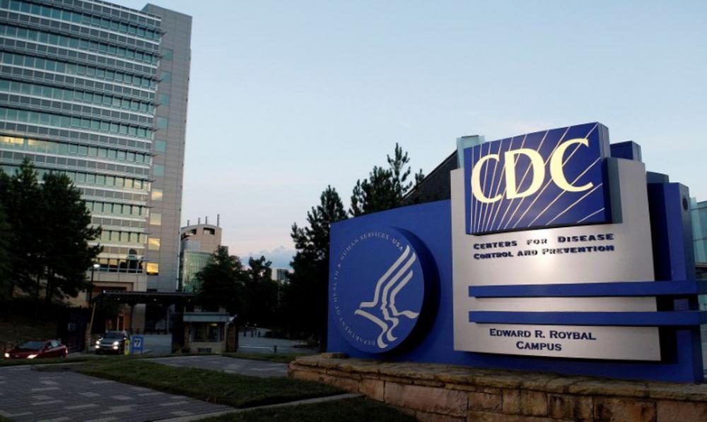 CDC diz que passageiros ainda deveriam usar máscaras em transportes