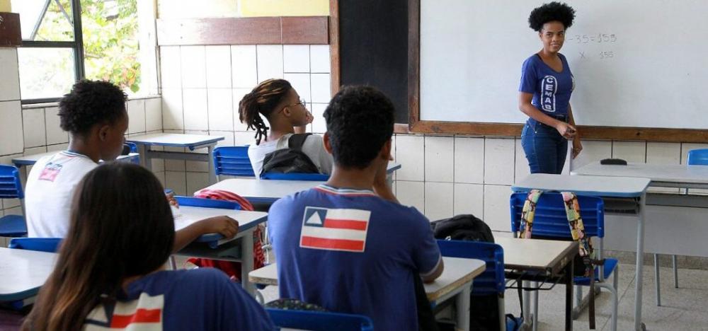 Estado da Bahia lança edital para 52 mil vagas de monitoria do Programa Mais Estudo