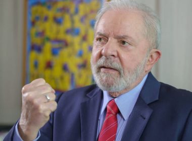 Pesquisa Ipespe: Lula lidera disputa eleitoral com 12 pontos à frente de Bolsonaro 