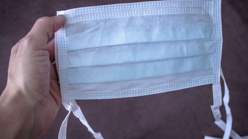 Cidades voltam a recomendar uso de máscaras de proteção após aumento de casos da Covid-19