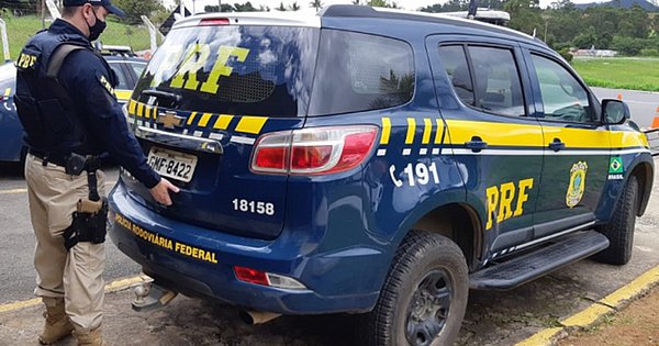 Locutor de rádio acusado de estupro em cidade baiana é preso na BR-116