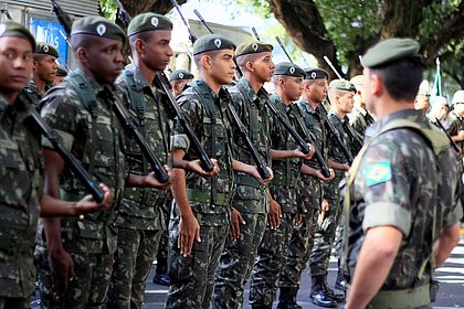 Exército abre seleção com salário inicial de R$ 8,4 mil na Bahia e Sergipe