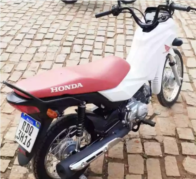 Moto Pop é furtada no centro da cidade de Euclides da Cunha
