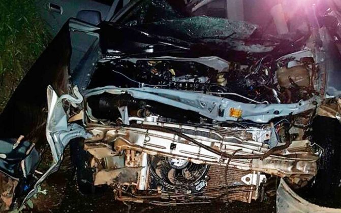 Homem morre após bater no fundo de caminhão e ficar preso às ferragens no interior da Bahia