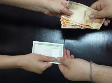 De dentatura a criptomoedas': Métodos para compra de votos se modernizam e reinventam