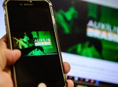 Parcela de setembro do Auxílio Brasil começa a ser paga pela Caixa neste sábado