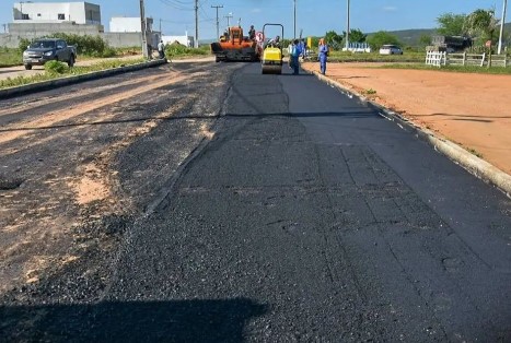 Empresa abandona obra da Avenida Barão de Jeremoabo em Jeremoabo BA