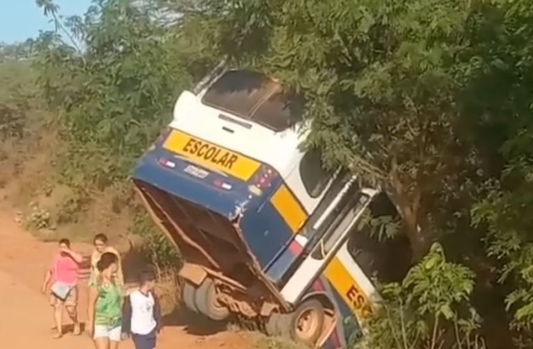 Manhã desta quarta-feira (16) é marcada por acidente na BA-220