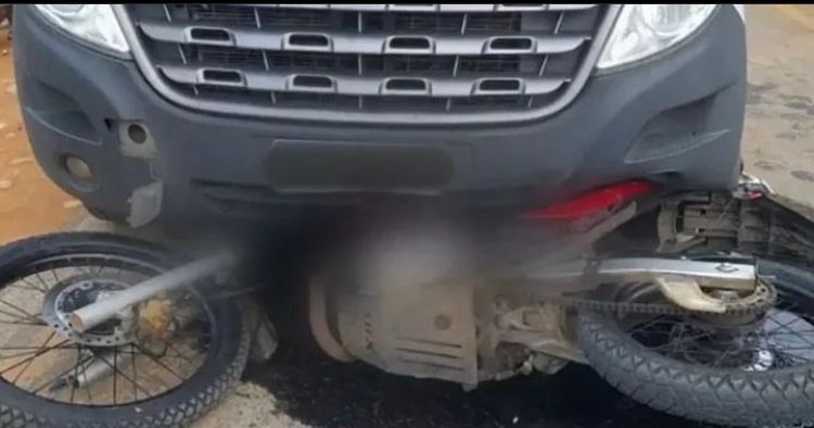 Motociclista morre após bater contra ambulância no interior da Bahia