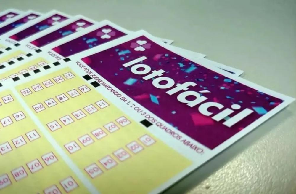 Lotofácil premia dois ganhadores em R$ 1 milhão, no sorteio 2704