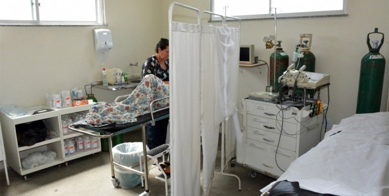 Homem aguarda regulação há sete dias para tratar pneumonia; outros 27 pacientes na fila