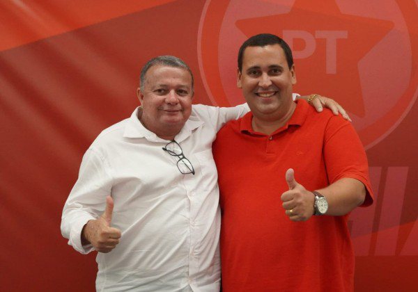 Prefeito baiano abandona partido de Bolsonaro e se filia ao PT