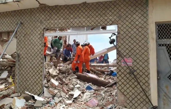 Tanhaçu: Quatro pessoas da mesma família morrem após explosão de gás e bombeiros encerram buscas