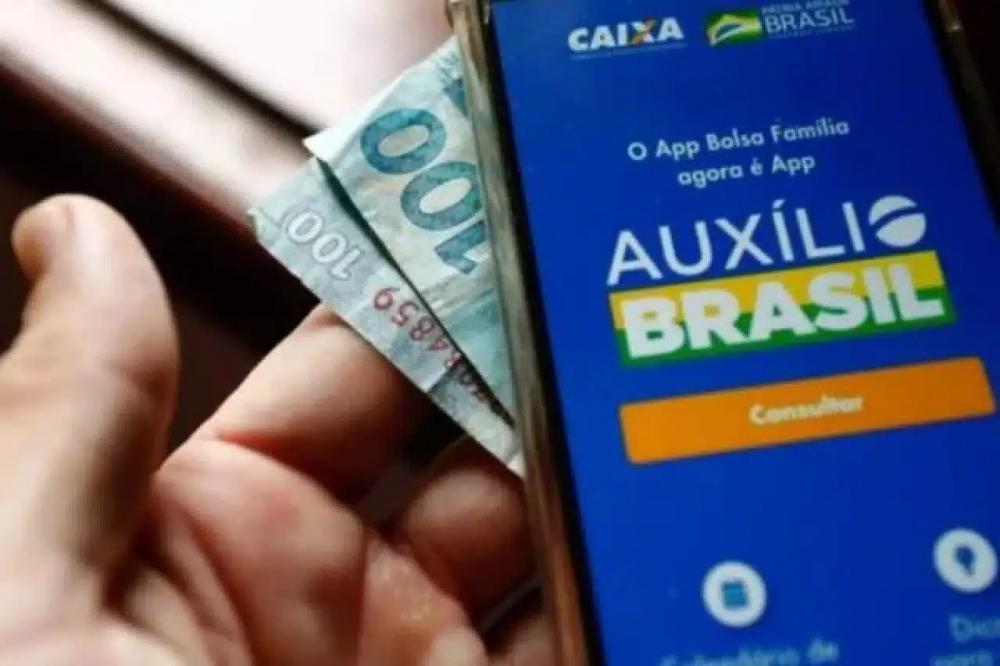 Governo retoma empréstimo do Auxílio Brasil com novas regras; confira