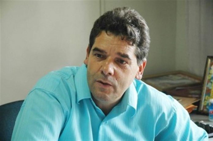 Ex-prefeito que desviou cilindro de oxigênio de unidade de saúde para usar em barril de chope vira réu por homicídio