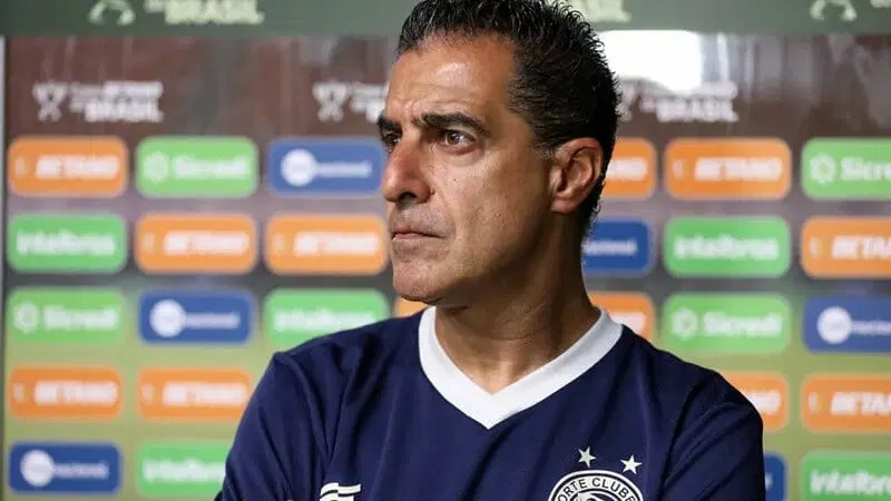 Técnico do Bahia justifica escalação do time principal em jogo contra o CRB