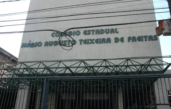 Aluno dispara fogos juninos em colégio na Mouraria; três se ferem ao tentar fugir