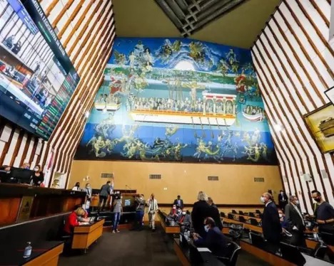 Projeto de lei que concede reajuste salarial a servidores estaduais na Bahia é aprovado