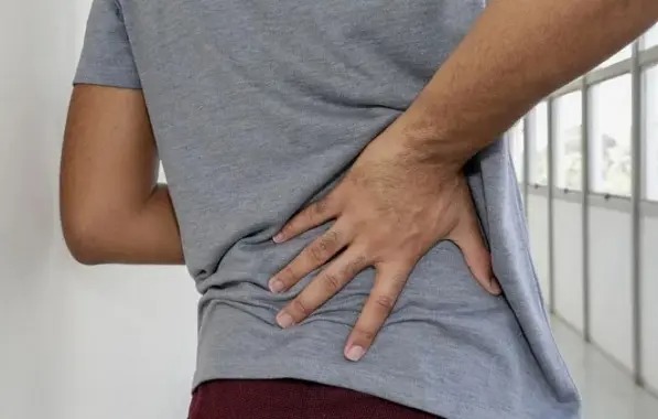 Casos de dor na lombar podem subir mais de um terço até 2050, projeta estudo