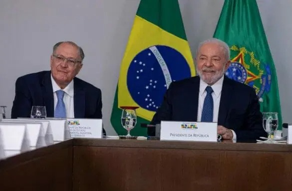 Governo anuncia alívio de impostos: Carro popular terá desconto de até 10,79%